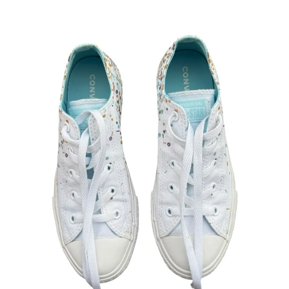 Converse Low Top Glitter Confetti Sneakers Size 4 (Juniors)
